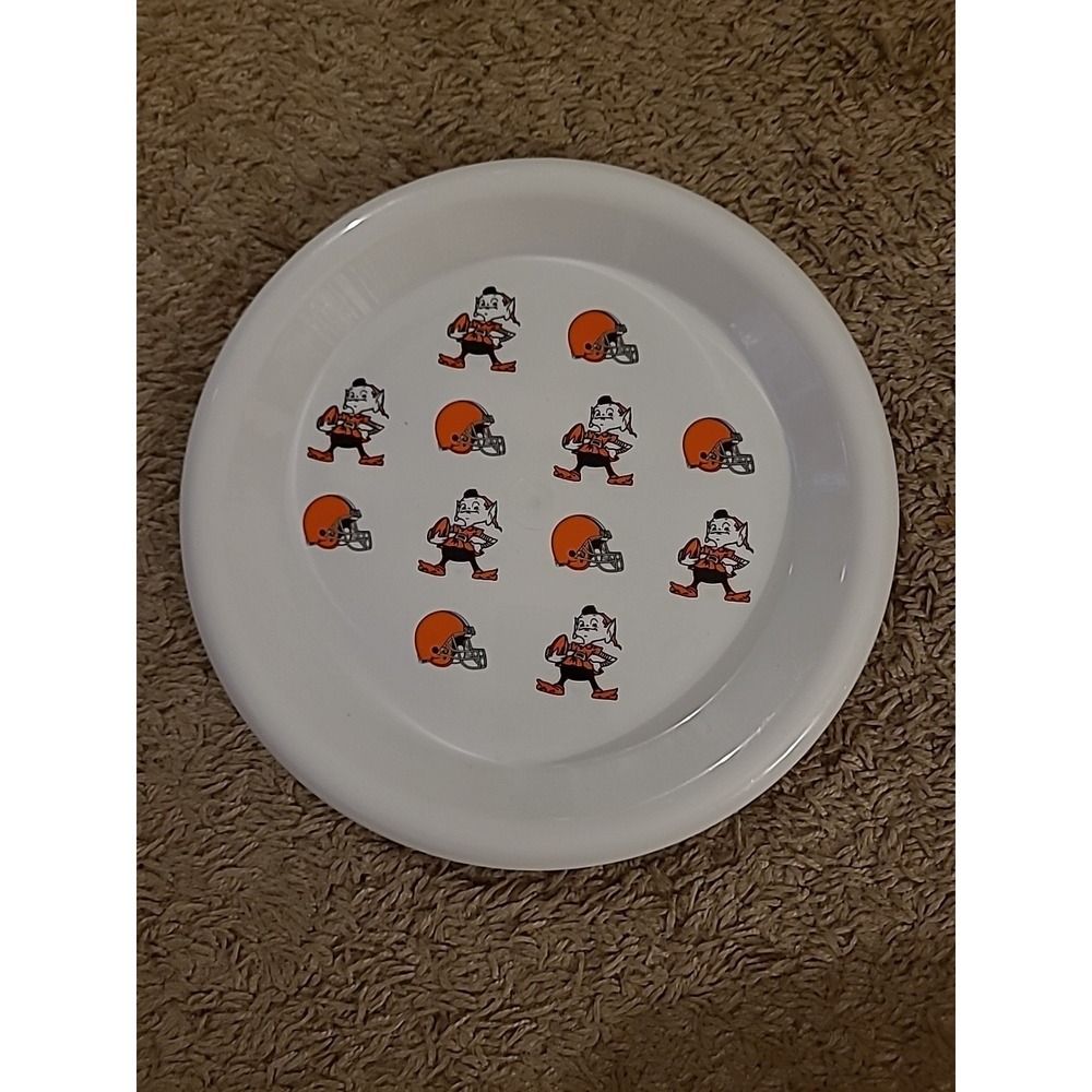 Cleveland Browns "Brownie" Plastic Dinner Plates Reusable, Set Of 9  NFL